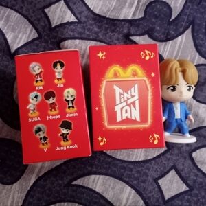 👠NIB MCDONALDS TINY TAN figurines X3👠